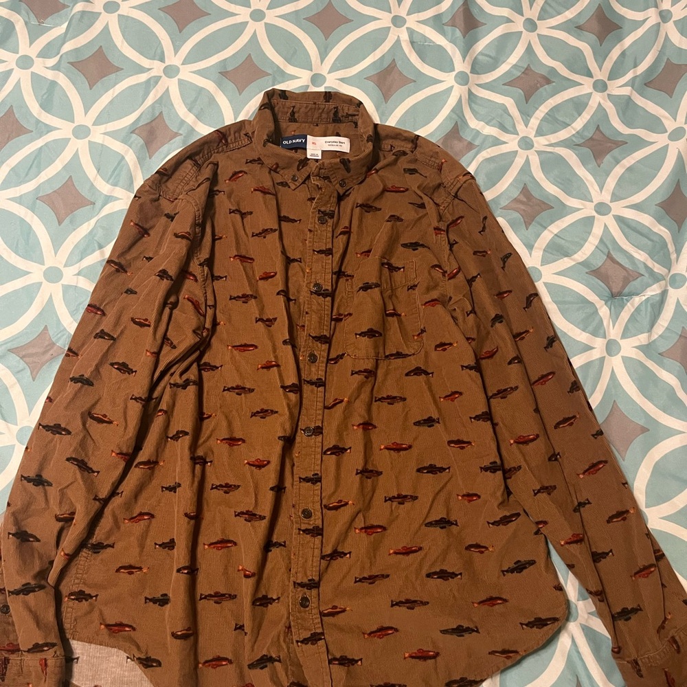Old Navy Brown Men’s Button-Down Shirt with Fish Print